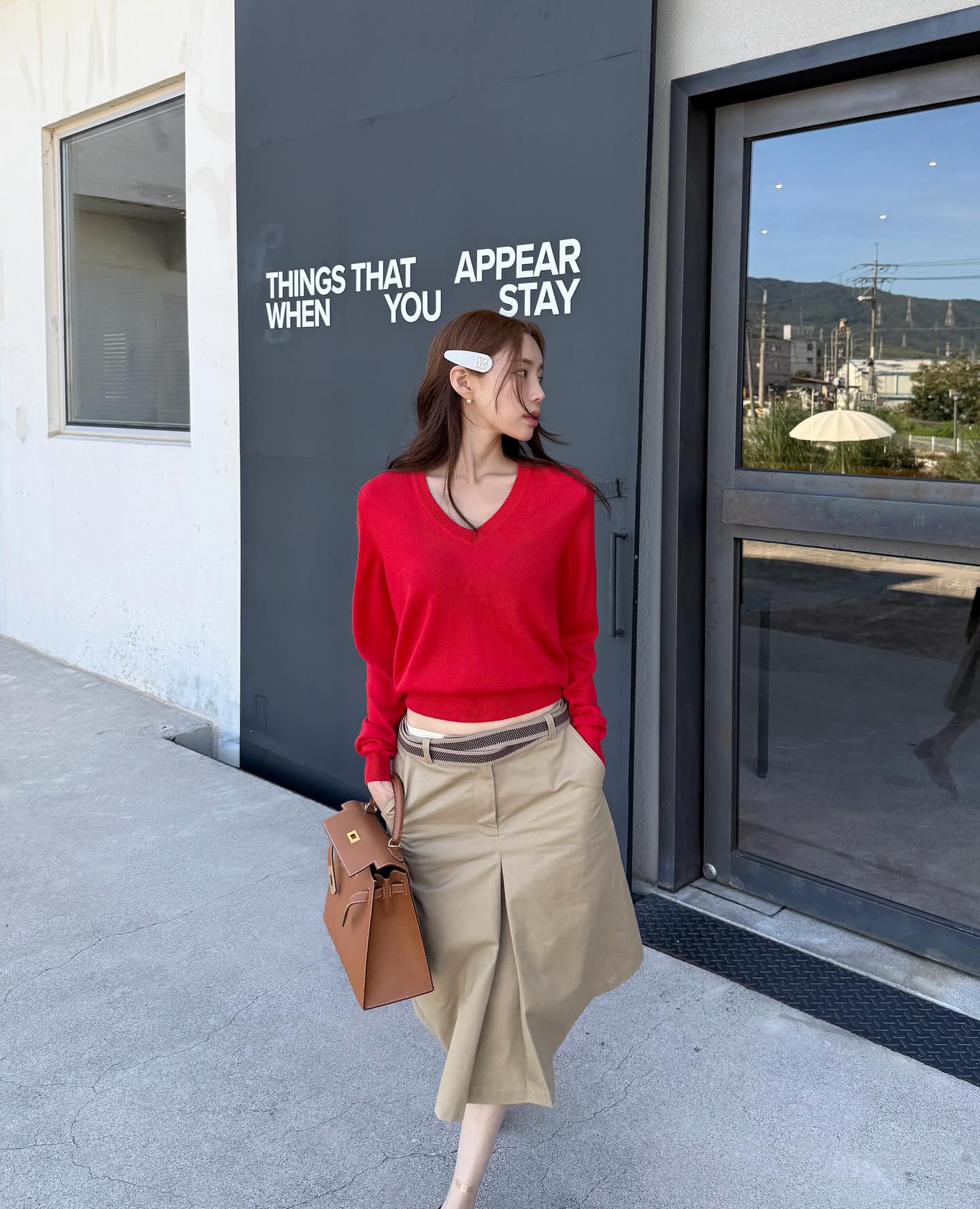 5 Tông màu trang phục tôn da hoàn hảo cho vẻ đẹp thời trang sang trọng - Ảnh 3. 5 Tông màu trang phục tôn da hoàn hảo cho vẻ đẹp thời trang sang trọng - Ảnh 3.