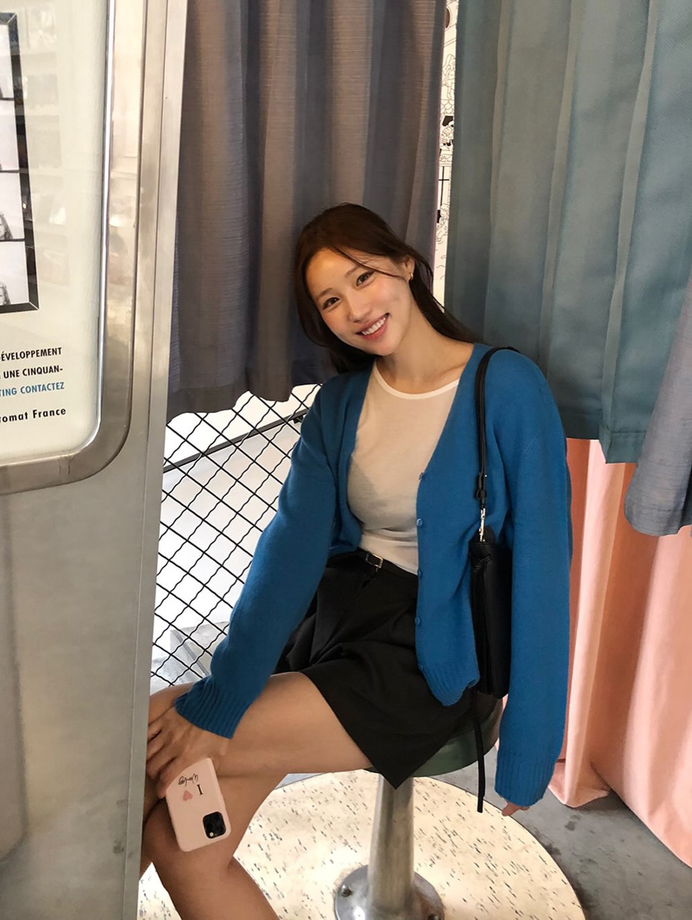 10 Set đồ màu sắc mùa đông giúp nàng nổi bật và thời thượng trong tiết trời lạnh - Ảnh 3. 10 Set đồ màu sắc mùa đông giúp nàng nổi bật và thời thượng trong tiết trời lạnh - Ảnh 3.