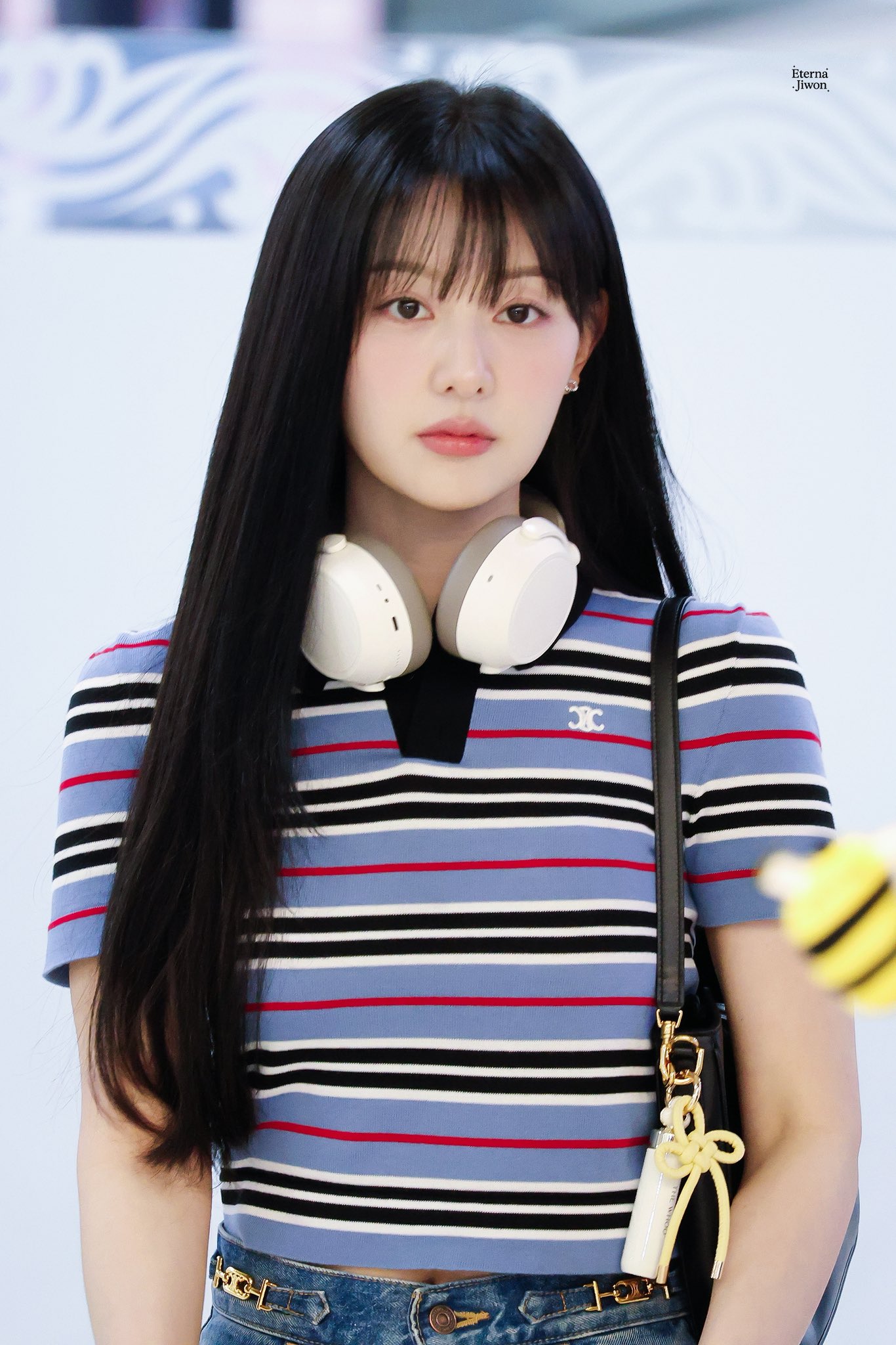 5 mỹ nhân lệch chuẩn mặt V-line vẫn đẹp rụng rời: Song Hye Kyo, Kim Ji Won đều góp mặt- Ảnh 9. 5 mỹ nhân lệch chuẩn mặt V-line vẫn đẹp rụng rời: Song Hye Kyo, Kim Ji Won đều góp mặt- Ảnh 9.