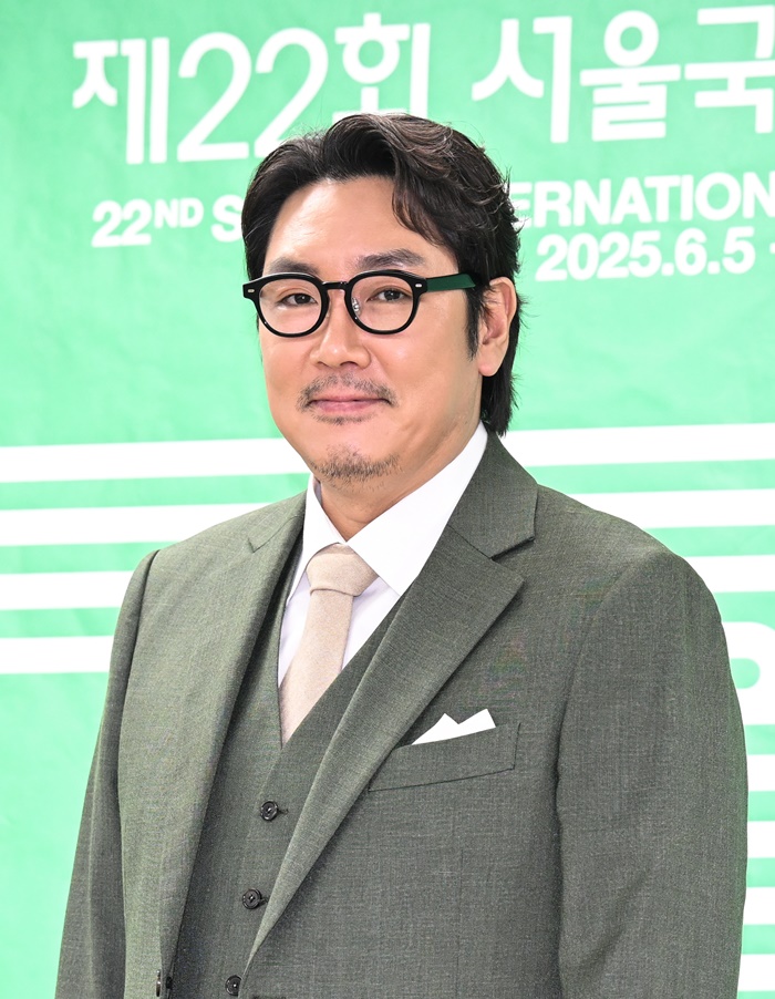 Thiếu gia showbiz Jung Hae In nghi bị tài tử hạng A hành hung- Ảnh 3.