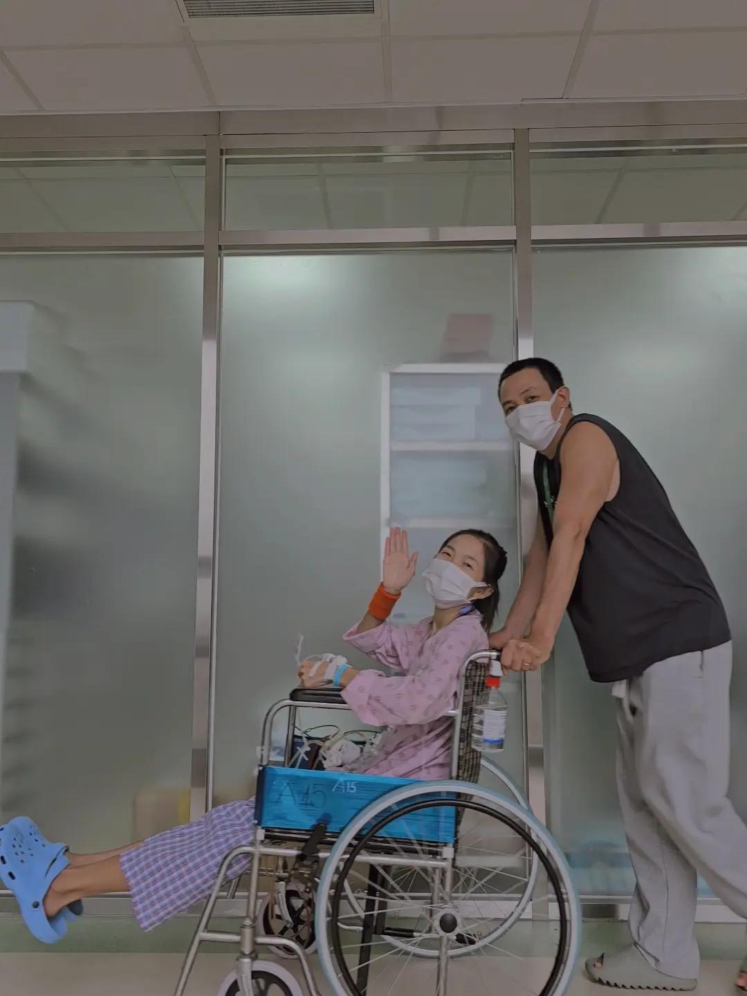 Nữ nghệ sĩ múa bị suy thận sau khi sinh con, chồng hiến thận cứu vợ: 