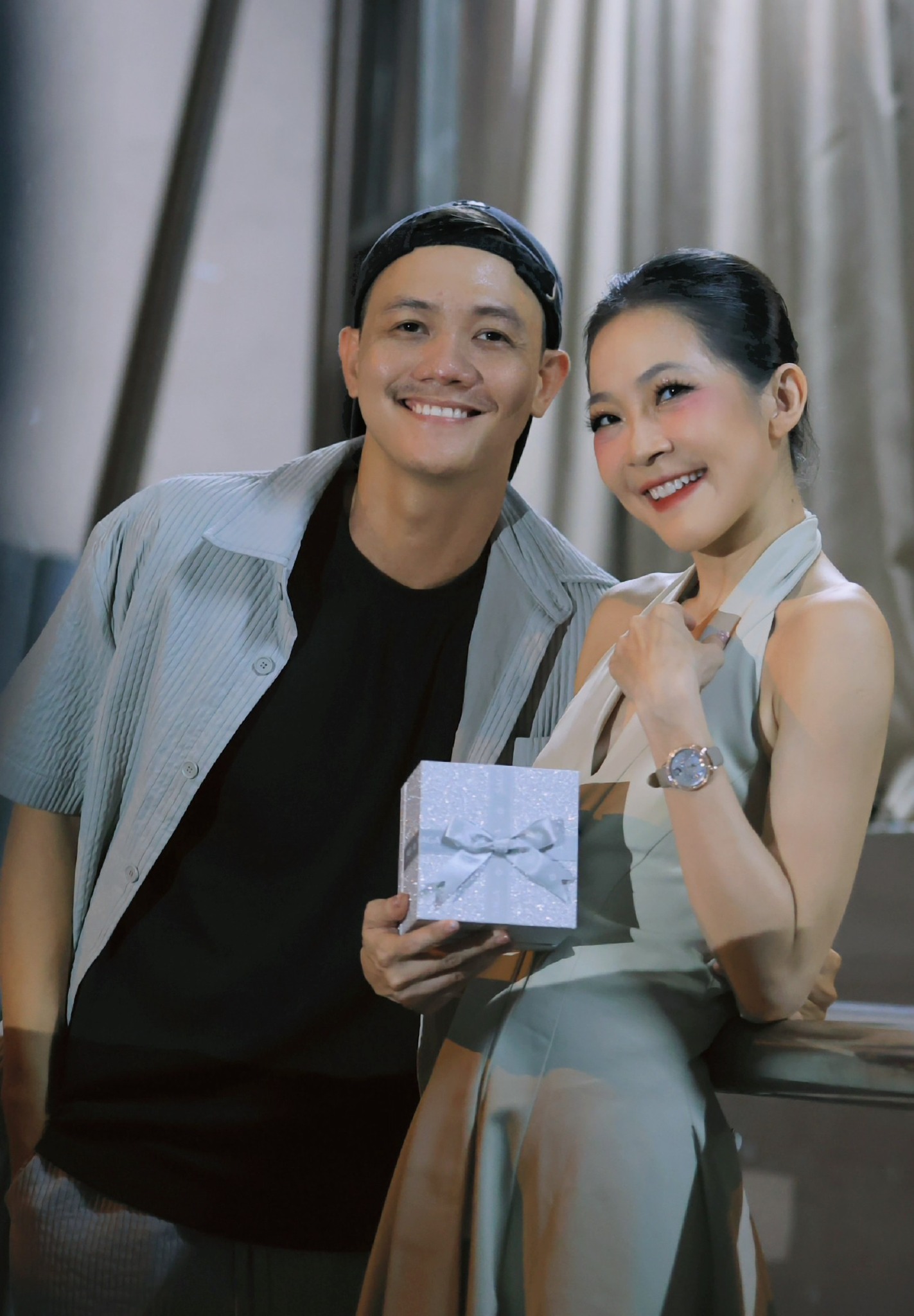 Nữ nghệ sĩ múa bị suy thận sau khi sinh con, chồng hiến thận cứu vợ: 