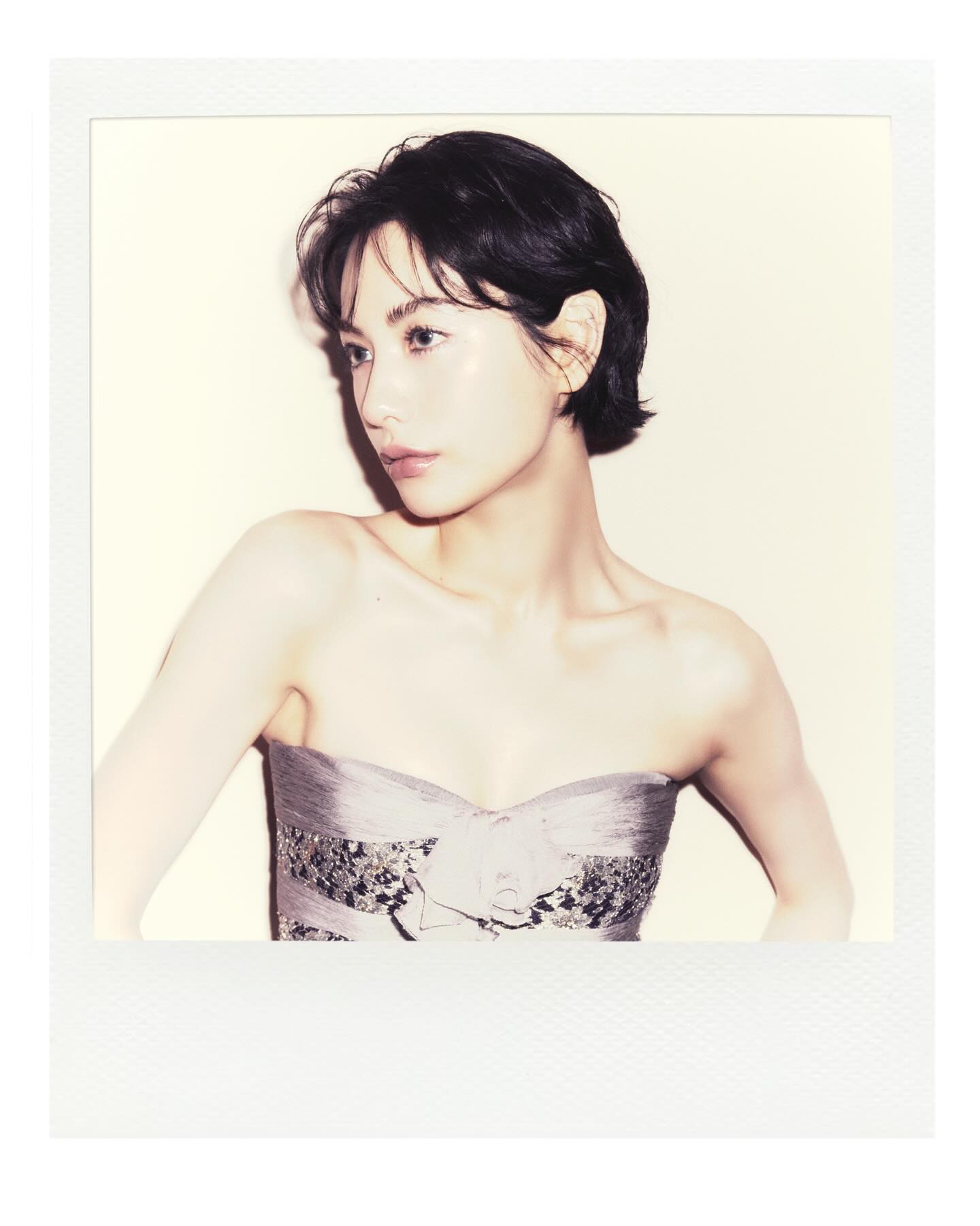 5 mỹ nhân lệch chuẩn mặt V-line vẫn đẹp rụng rời: Song Hye Kyo, Kim Ji Won đều góp mặt- Ảnh 14. 5 mỹ nhân lệch chuẩn mặt V-line vẫn đẹp rụng rời: Song Hye Kyo, Kim Ji Won đều góp mặt- Ảnh 14.