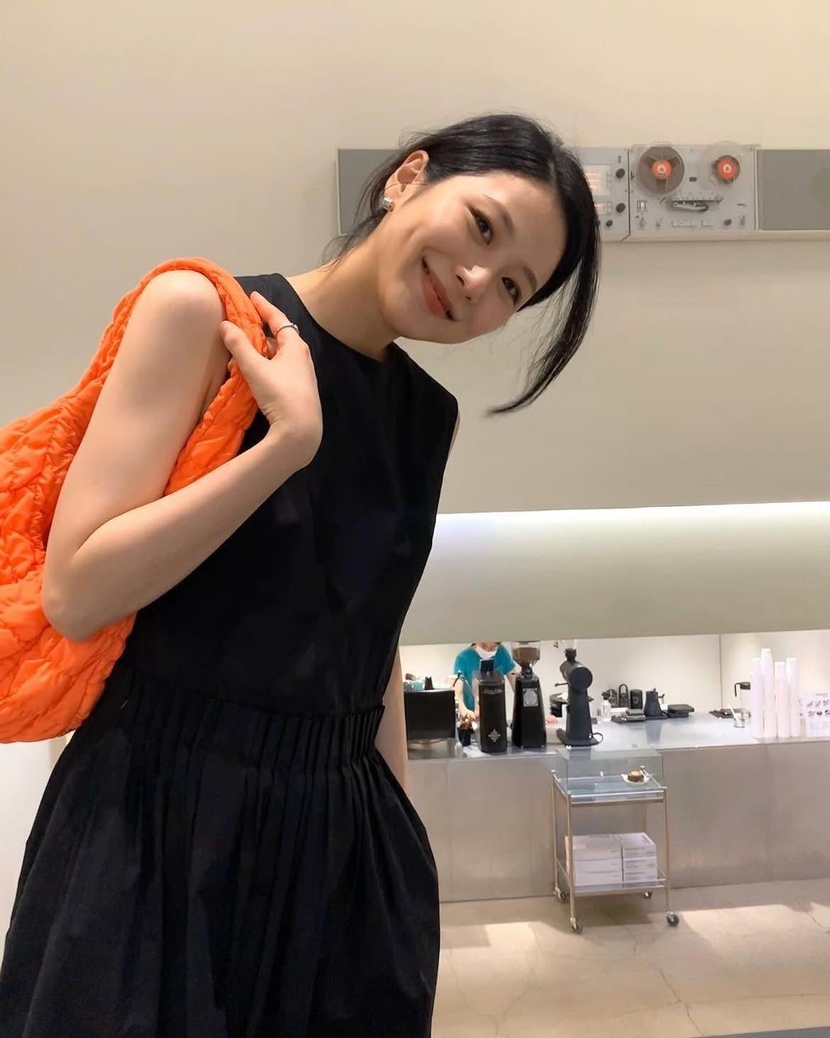 Sống tối giản nhưng không khắc khổ: 4 nguyên tắc chi tiêu giúp tôi bớt áp lực và thật sự thoải mái - Ảnh 3.