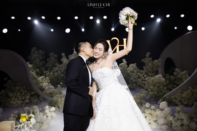 Hỷ sự showbiz Việt 2025- Ảnh 4. Hỷ sự showbiz Việt 2025- Ảnh 4.