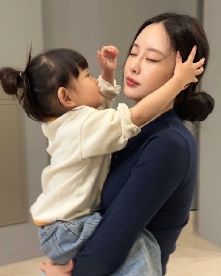 Nửa tháng cuối năm 2025: Mẹ bỉm thuộc những con giáp này chiêm nghiệm thấy rằng mình đã có 1 năm viên mãn, hạnh phúc- Ảnh 2.