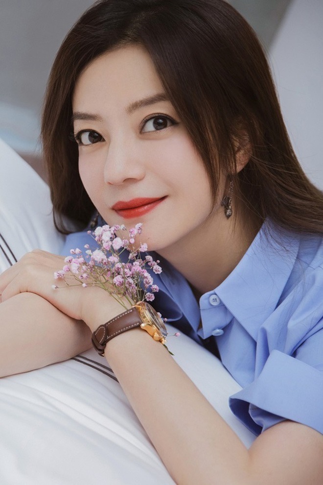 Cuộc sống Triệu Vy sa sút nghiêm trọng: Khó khăn và những hình ảnh gây sốc - Ảnh 4. Cuộc sống Triệu Vy sa sút nghiêm trọng: Khó khăn và những hình ảnh gây sốc - Ảnh 4.