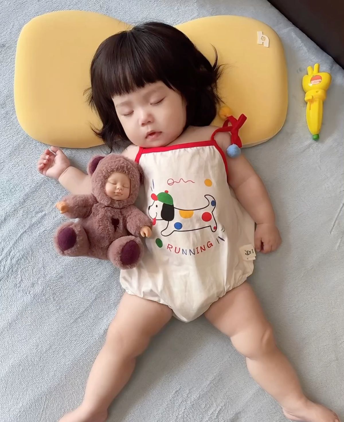 Quan sát con ngủ, mẹ có thể biết được tình trạng sức khỏe của bé yêu- Ảnh 2.