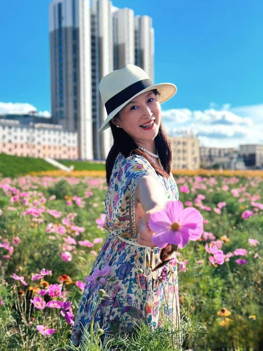 Sống tối giản ở tuổi 50: T&ocirc;i chỉ giữ đ&uacute;ng 30 m&oacute;n trong nh&agrave; v&agrave; sống b&igrave;nh y&ecirc;n hơn hẳn - Ảnh 4.