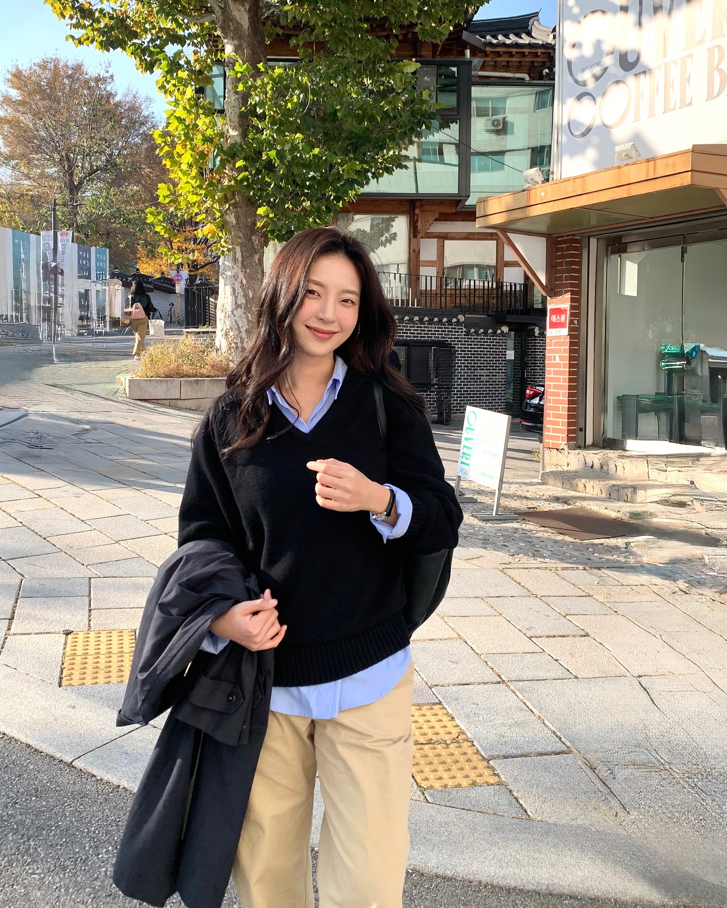 4 Mẫu áo len đẹp giúp dáng thon thả như vừa giảm được vài cân - Ảnh 5. 4 Mẫu áo len đẹp giúp dáng thon thả như vừa giảm được vài cân - Ảnh 5.