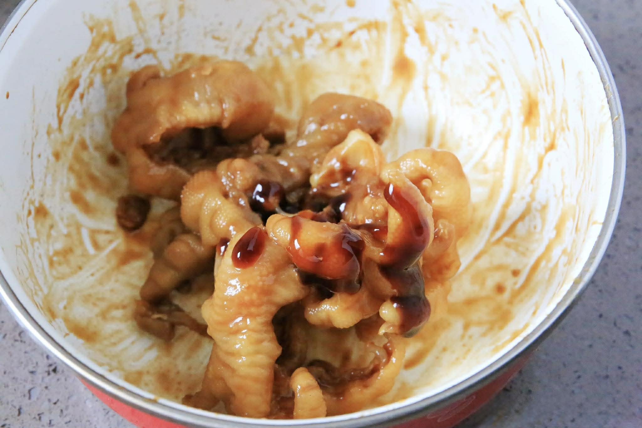 Công thức chân gà rút xương sốt tương đậu ngọt cho ngày lạnh thêm ấm áp - Ảnh 6.