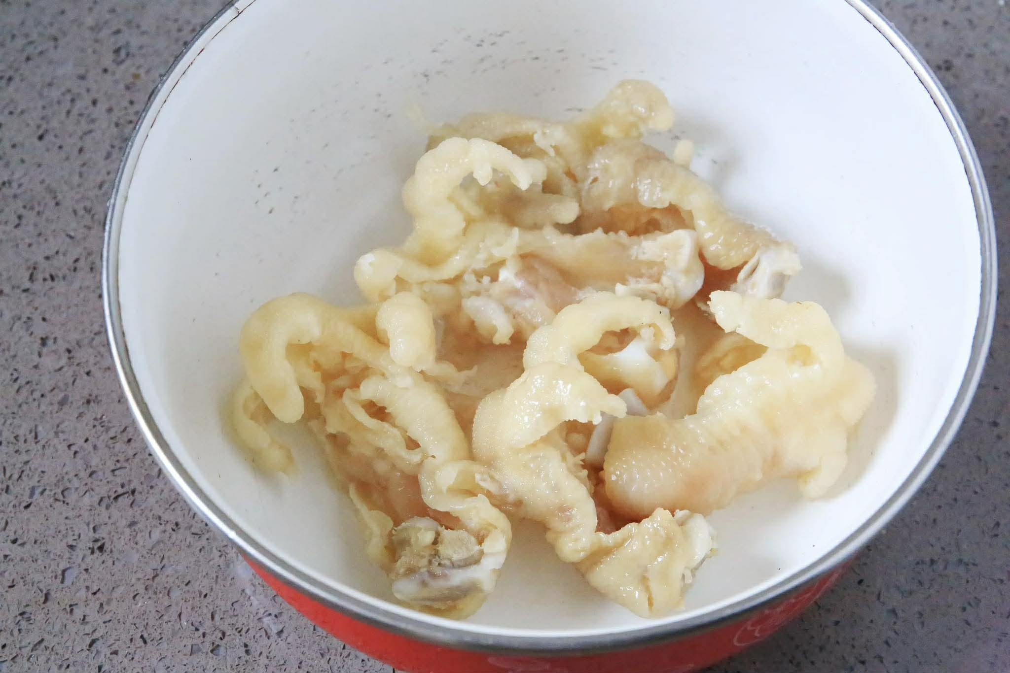 Công thức chân gà rút xương sốt tương đậu ngọt cho ngày lạnh thêm ấm áp - Ảnh 5.