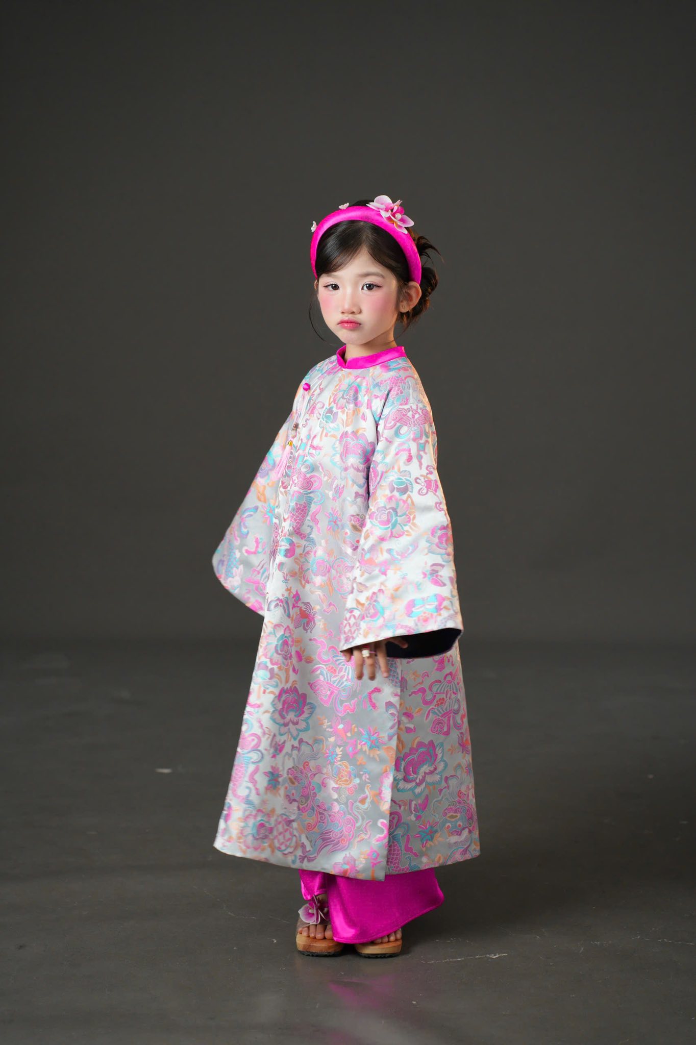 - Ảnh 5. - Ảnh 5.