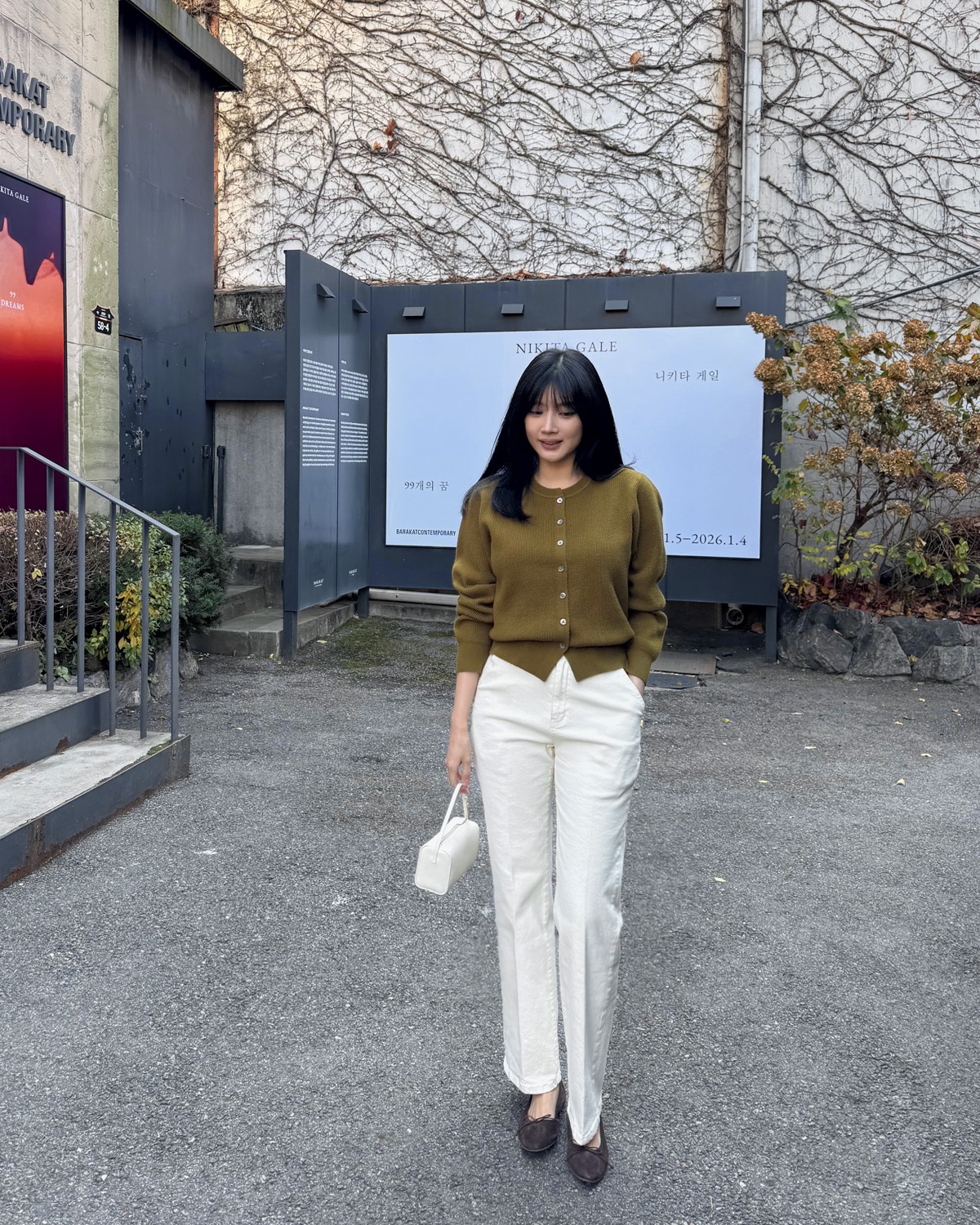 5 Mẫu quần dài đẹp bất hủ cho tủ đồ năm 2025 - Ảnh 10. 5 Mẫu quần dài đẹp bất hủ cho tủ đồ năm 2025 - Ảnh 10.