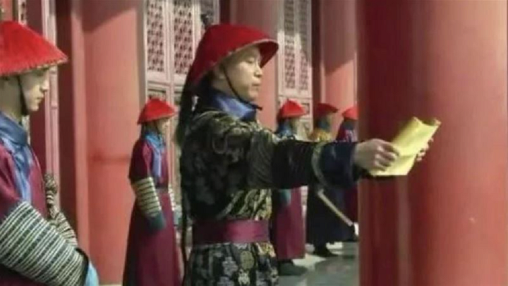 Th&aacute;i gi&aacute;m trong phim ảnh v&agrave; thực tế: M&ugrave; chữ nhưng vẫn đọc chiếu chỉ - Ảnh 1.