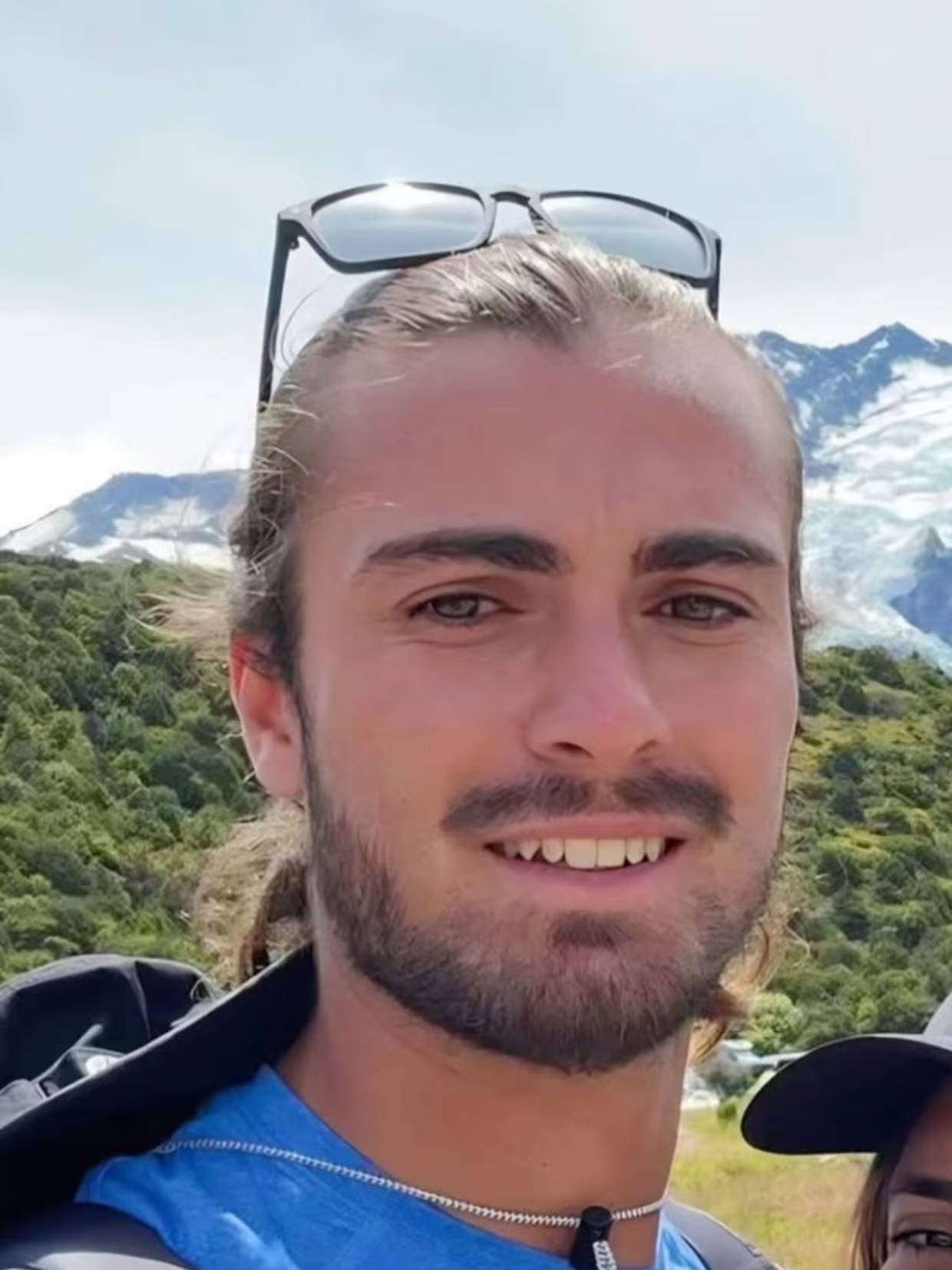 Danh t&iacute;nh nạn nh&acirc;n vụ xả s&uacute;ng tại &Uacute;c: Thảm kịch kinh ho&agrave;ng ở b&atilde;i biển Bondi - Ảnh 5.