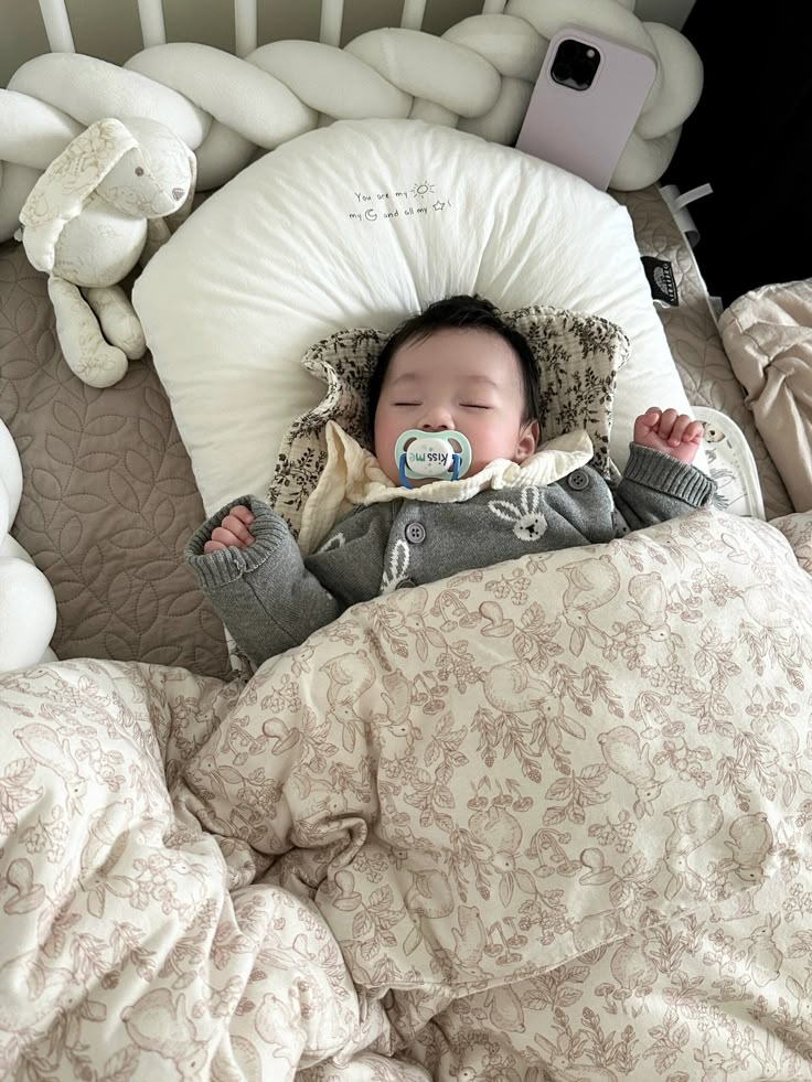 Rối loạn giấc ngủ ở trẻ: Con mất ngủ, cả nhà mệt - bố mẹ cần làm gì để hỗ trợ con?- Ảnh 3. Rối loạn giấc ngủ ở trẻ: Con mất ngủ, cả nhà mệt - bố mẹ cần làm gì để hỗ trợ con?- Ảnh 3.