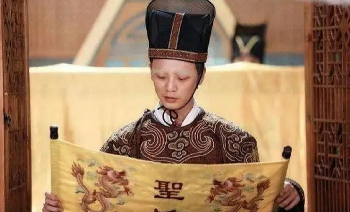 Th&aacute;i gi&aacute;m trong phim ảnh v&agrave; thực tế: M&ugrave; chữ nhưng vẫn đọc chiếu chỉ - Ảnh 2.