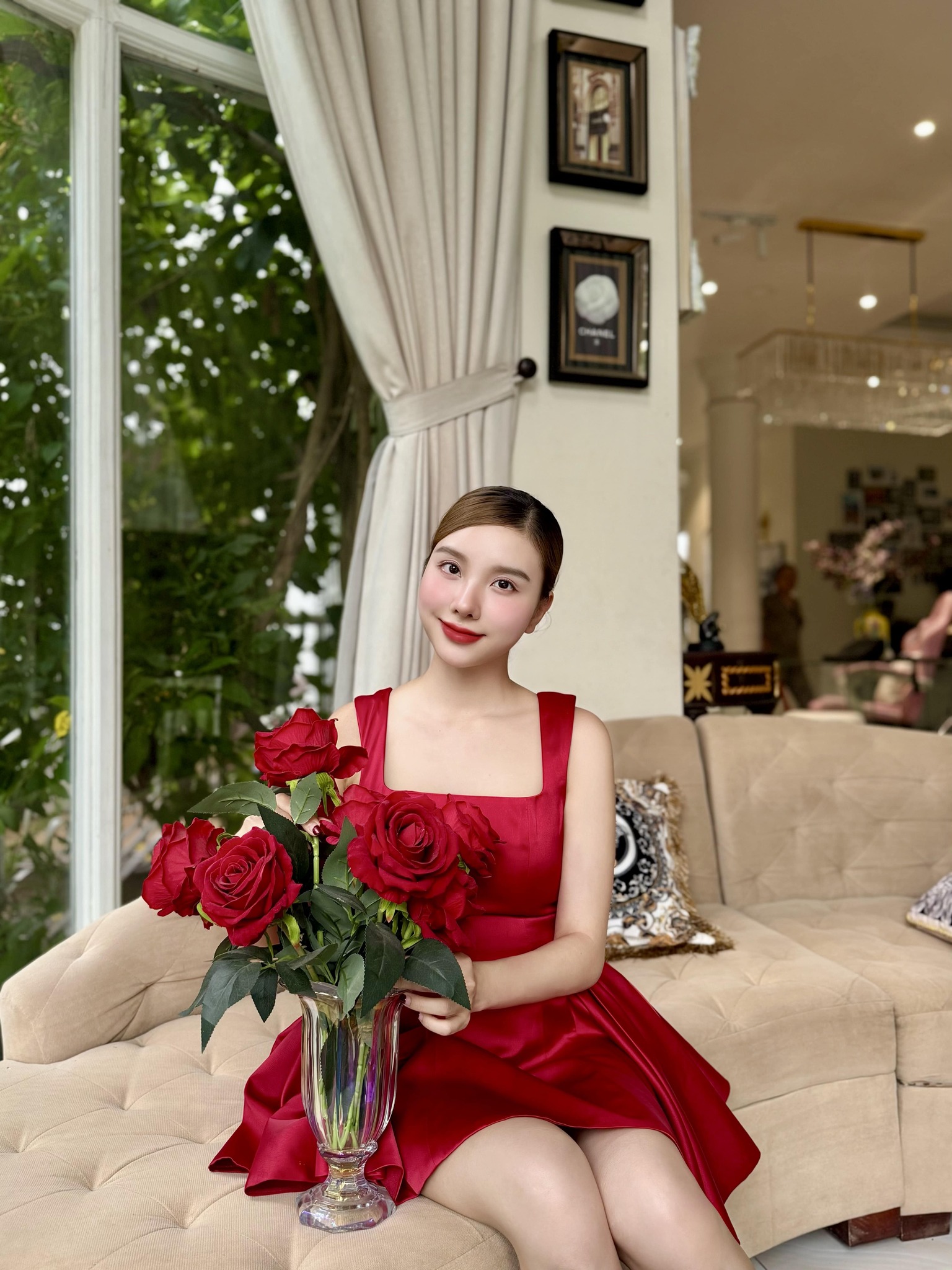 Phú bà Vbiz là bạn thân Huyền Baby: “Cưới rồi trách nhiệm đủ thứ, không còn màu hồng! Phú bà Vbiz là bạn thân Huyền Baby: “Cưới rồi trách nhiệm đủ thứ, không còn màu hồng!