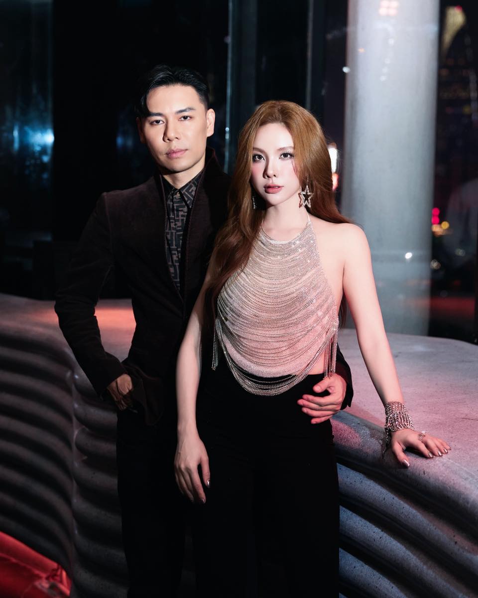 Phú bà Vbiz là bạn thân Huyền Baby: “Cưới rồi trách nhiệm đủ thứ, không còn màu hồng! Phú bà Vbiz là bạn thân Huyền Baby: “Cưới rồi trách nhiệm đủ thứ, không còn màu hồng!