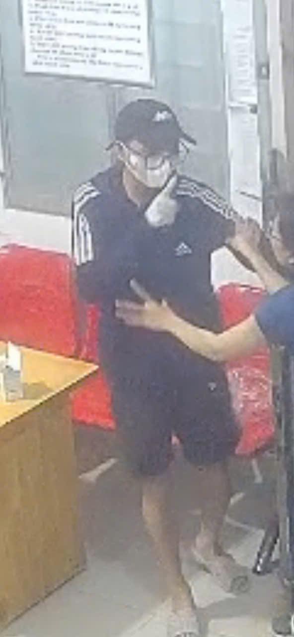 Khống chế nh&acirc;n vi&ecirc;n trạm y tế: Vụ cướp tại x&atilde; Đại L&atilde;nh g&acirc;y chấn động - Ảnh 1.