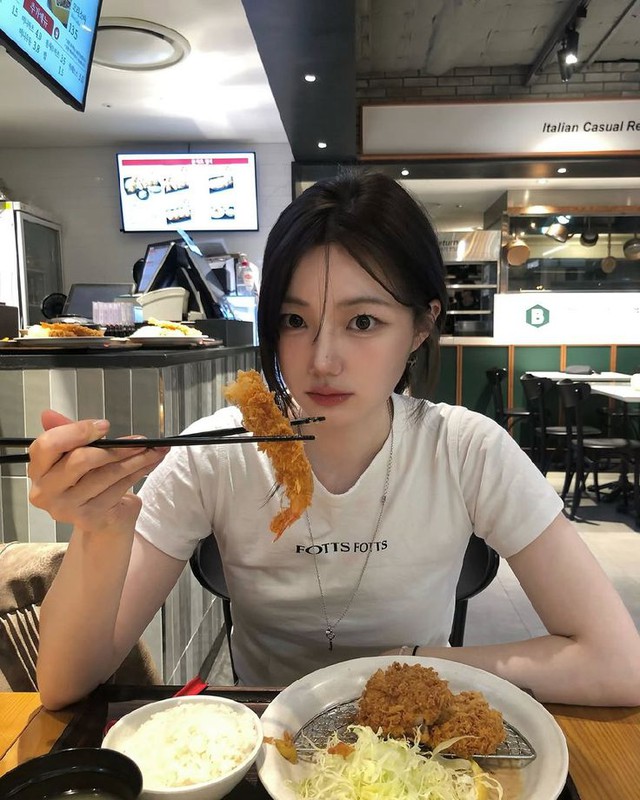 Ăn mấy m&oacute;n quen n&agrave;y, da gi&agrave; đi nhanh hơn bạn nghĩ- Ảnh 2.