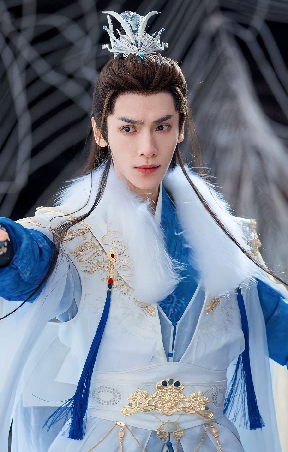 La V&acirc;n Hi v&agrave; những diễn vi&ecirc;n bết b&aacute;t năm 2025: Từ &aacute;nh h&agrave;o quang đến thất bại - Ảnh 3.