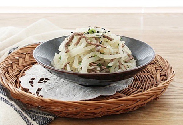 Mùa đông nhiều đờm? Chỉ cần luộc của cải với chút muối, uống nước là phổi sạch – miệng thơm ngay! - Ảnh 3.