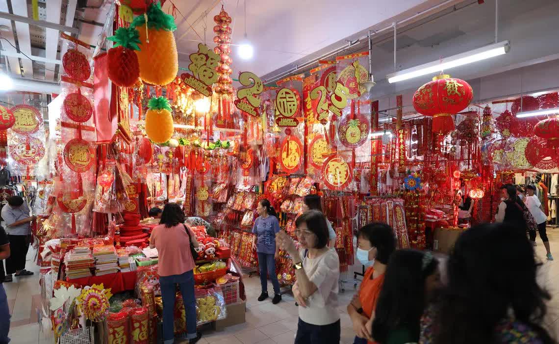 Tết 2026: Người Việt chi tiêu tỉnh táo hơn, giảm mua thừa - tăng mua đúng thứ thật sự cần - Ảnh 1.