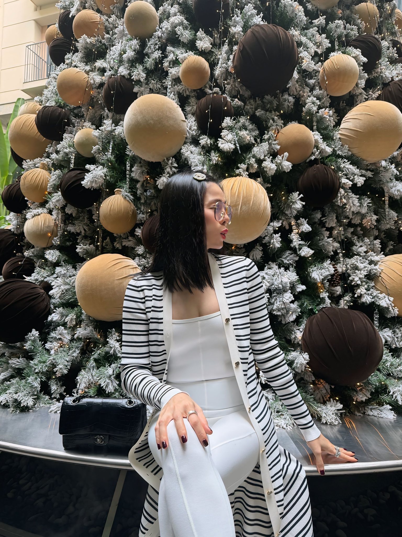 Lệ Quyên ăn gì mà ngày càng trẻ ra thế này?- Ảnh 3.