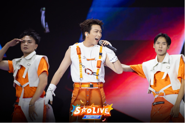 Trúc Nhân, Trung Quân và dàn sao khuấy đảo đại tiệc sinh nhật 10 năm Shopee Sao Live Đỉnh Chóp 12.12 bùng nổ - Ảnh 2. Trúc Nhân, Trung Quân và dàn sao khuấy đảo đại tiệc sinh nhật 10 năm Shopee Sao Live Đỉnh Chóp 12.12 bùng nổ - Ảnh 2.