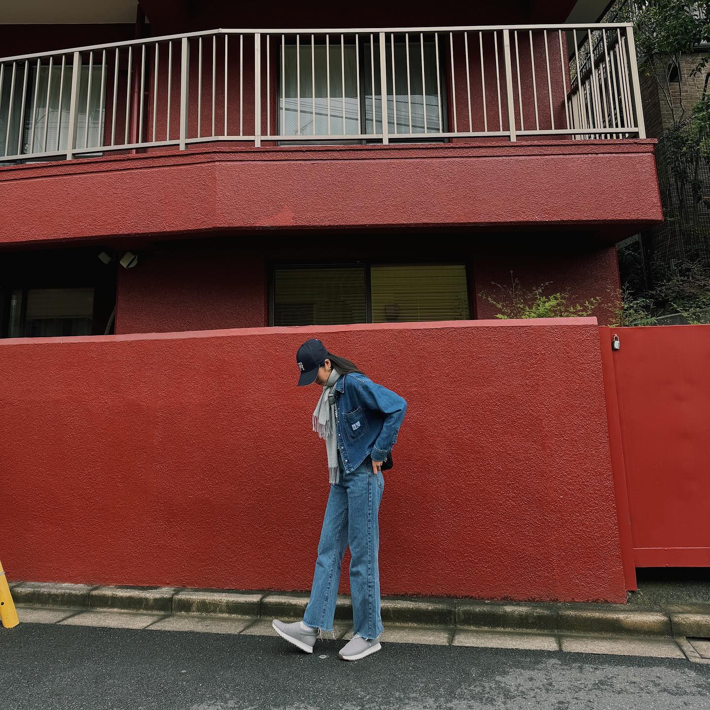 5 Mẫu áo khoác nữ sang chảnh giúp bạn hack tuổi cực hiệu quả - Ảnh 12. 5 Mẫu áo khoác nữ sang chảnh giúp bạn hack tuổi cực hiệu quả - Ảnh 12.