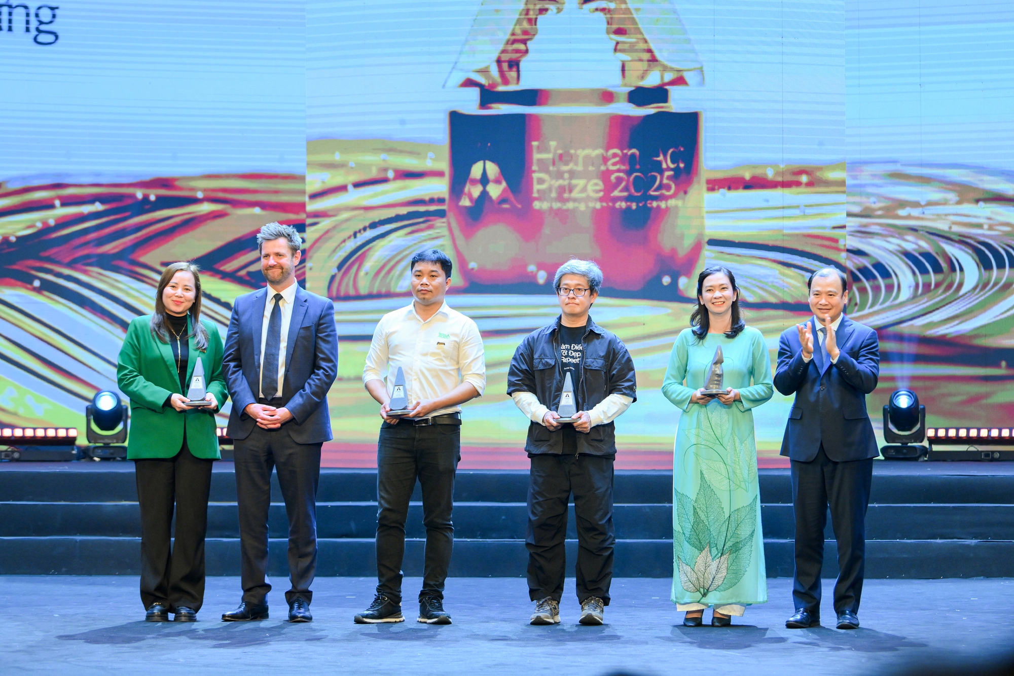 5 dự &aacute;n được vinh danh tại hạng mục cao qu&yacute; Giải thưởng năm - Giải thưởng H&agrave;nh động v&igrave; cộng đồng 2025 - Ảnh 7.