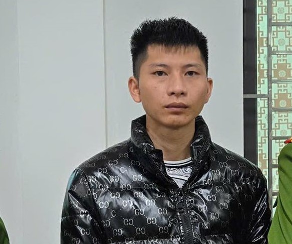 Bắt giữ giang hồ mạng Long Tổng: Cuộc sống ảo và tội phạm ma túy - Ảnh 1. Bắt giữ giang hồ mạng Long Tổng: Cuộc sống ảo và tội phạm ma túy - Ảnh 1.