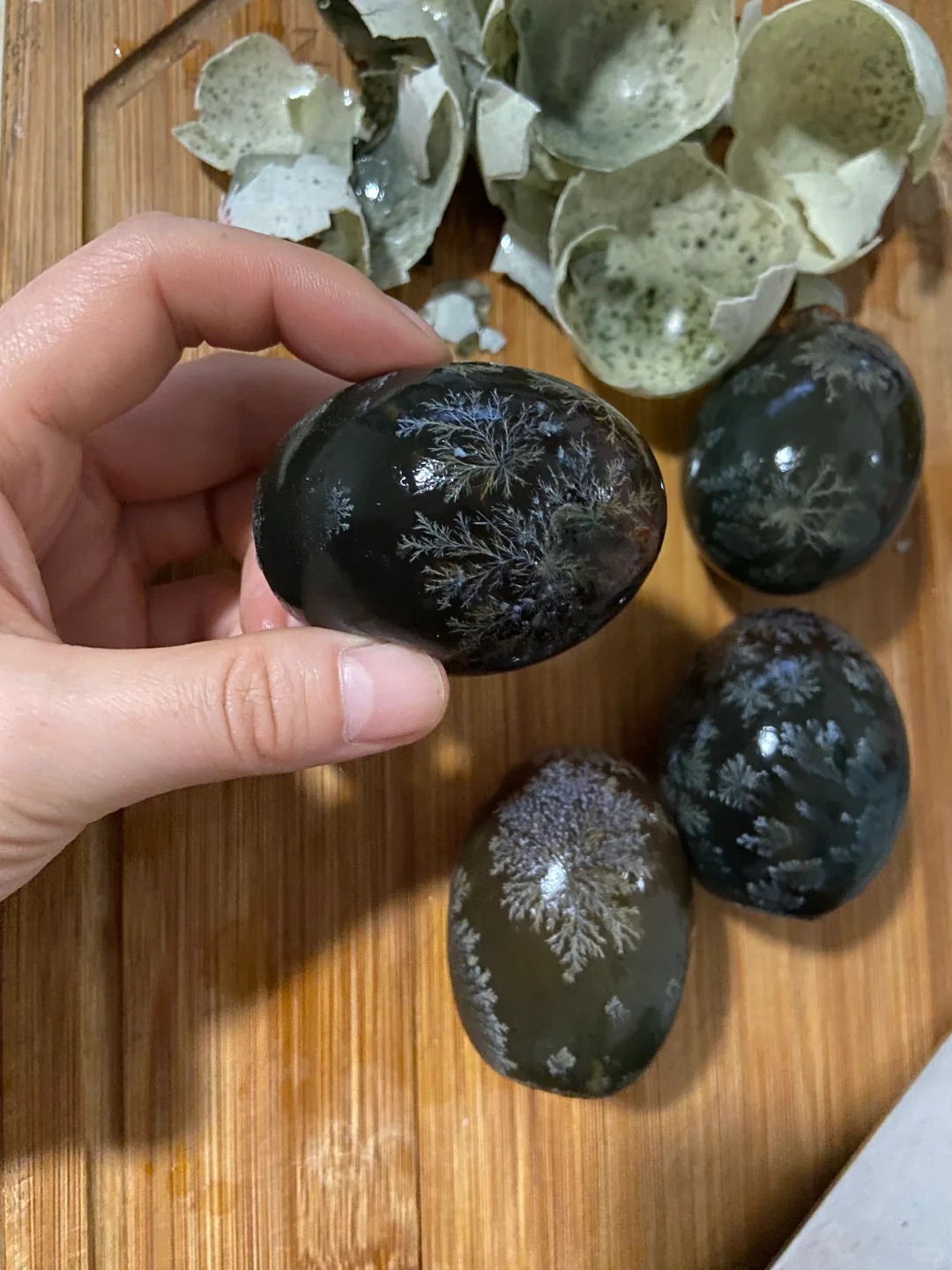 Trứng bắc thảo Ung An: Vi&ecirc;n ngọc hổ ph&aacute;ch tr&ecirc;n b&agrave;n tiệc ng&agrave;y Tết - Ảnh 14.