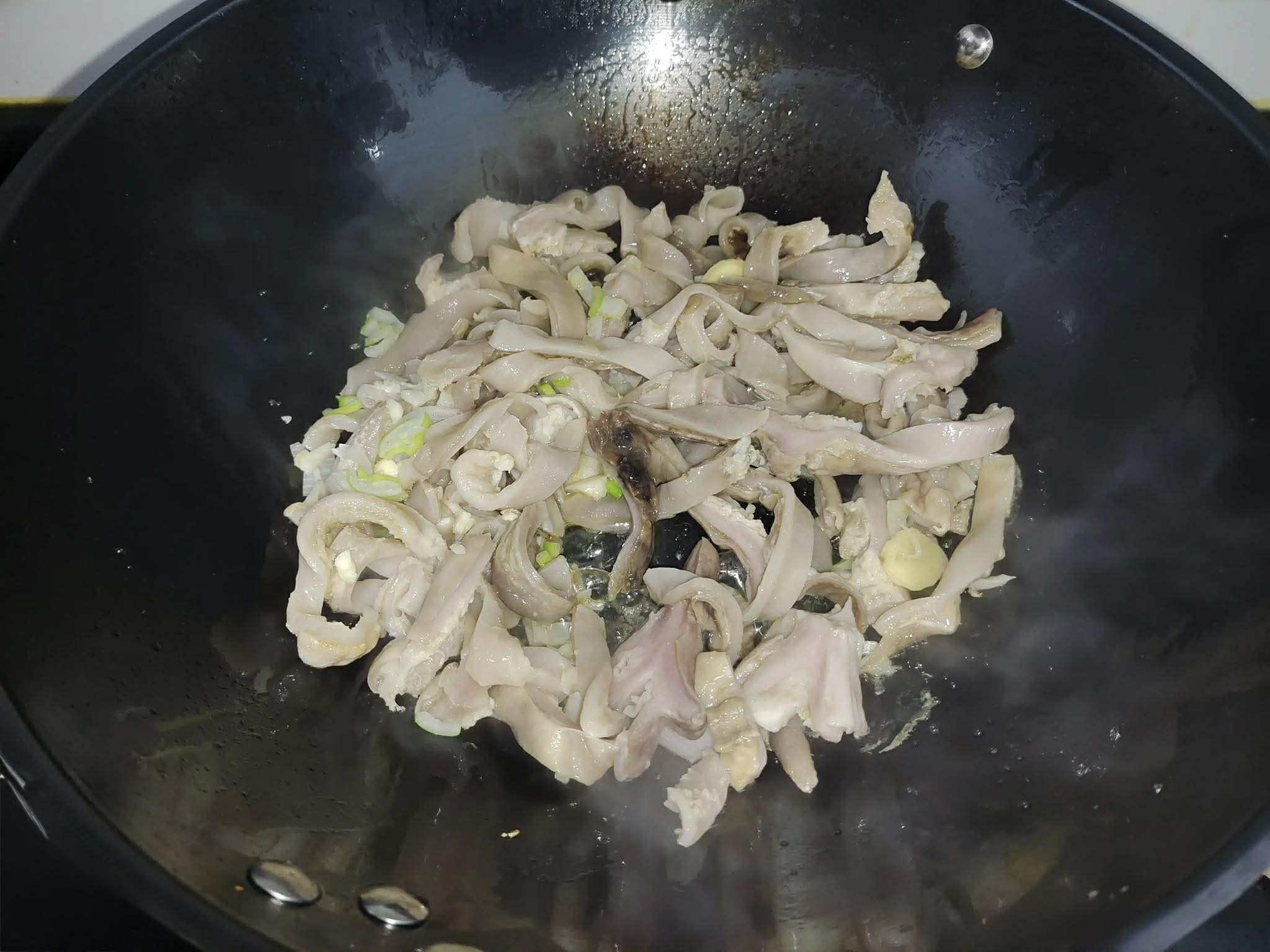 M&oacute;n canh nấu dễ m&agrave; ngon, h&uacute;p một ngụm nước d&ugrave;ng l&agrave; đ&atilde; thấy tuyệt vị - Ảnh 3.