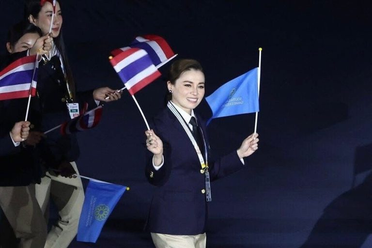 Ch&acirc;n dung Ho&agrave;ng hậu Suthida v&agrave; huy chương v&agrave;ng SEA Games 33 đầy ấn tượng - Ảnh 3.