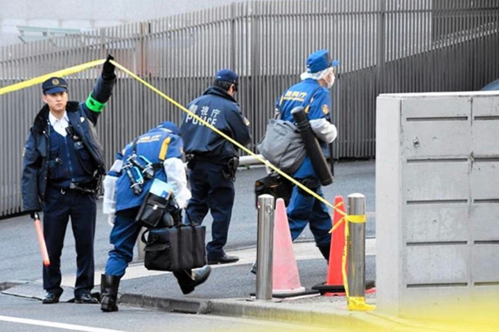 Cặp vợ chồng trẻ chết thương t&acirc;m trong ph&ograve;ng x&ocirc;ng hơi tại Tokyo - Ảnh 1.