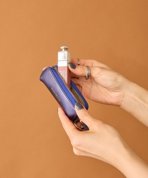 Phụ nữ 40+ n&ecirc;n bỏ 7 m&oacute;n n&agrave;y khỏi t&uacute;i x&aacute;ch &ndash; nhiều người thử v&agrave; bất ngờ v&igrave; kết quả - Ảnh 3.