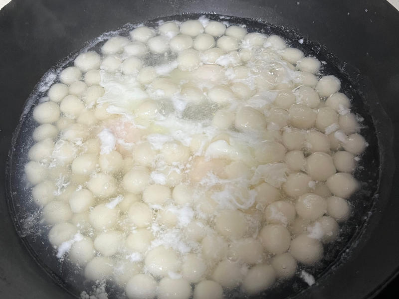 Thức uống tốt nhất cho phụ nữ không phải là sữa hay tổ yến: Món này rẻ mà bổ huyết khí, cực tốt khi ăn vào mùa đông - Ảnh 3.