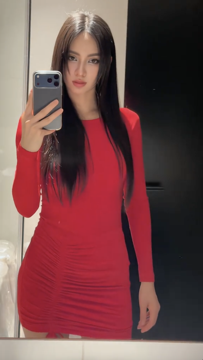 Bạn g&aacute;i Đức Phạm đ&aacute;p trả loạt comment soi m&oacute;i, đề nghị mọi người xem v&agrave; khen!- Ảnh 2.