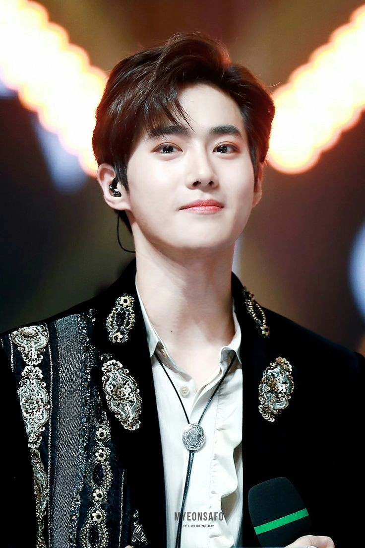 suho-1568366473198930343051-1766131980508-17661319810821262663191-1766152335032-1766152335688194363228.jpeg