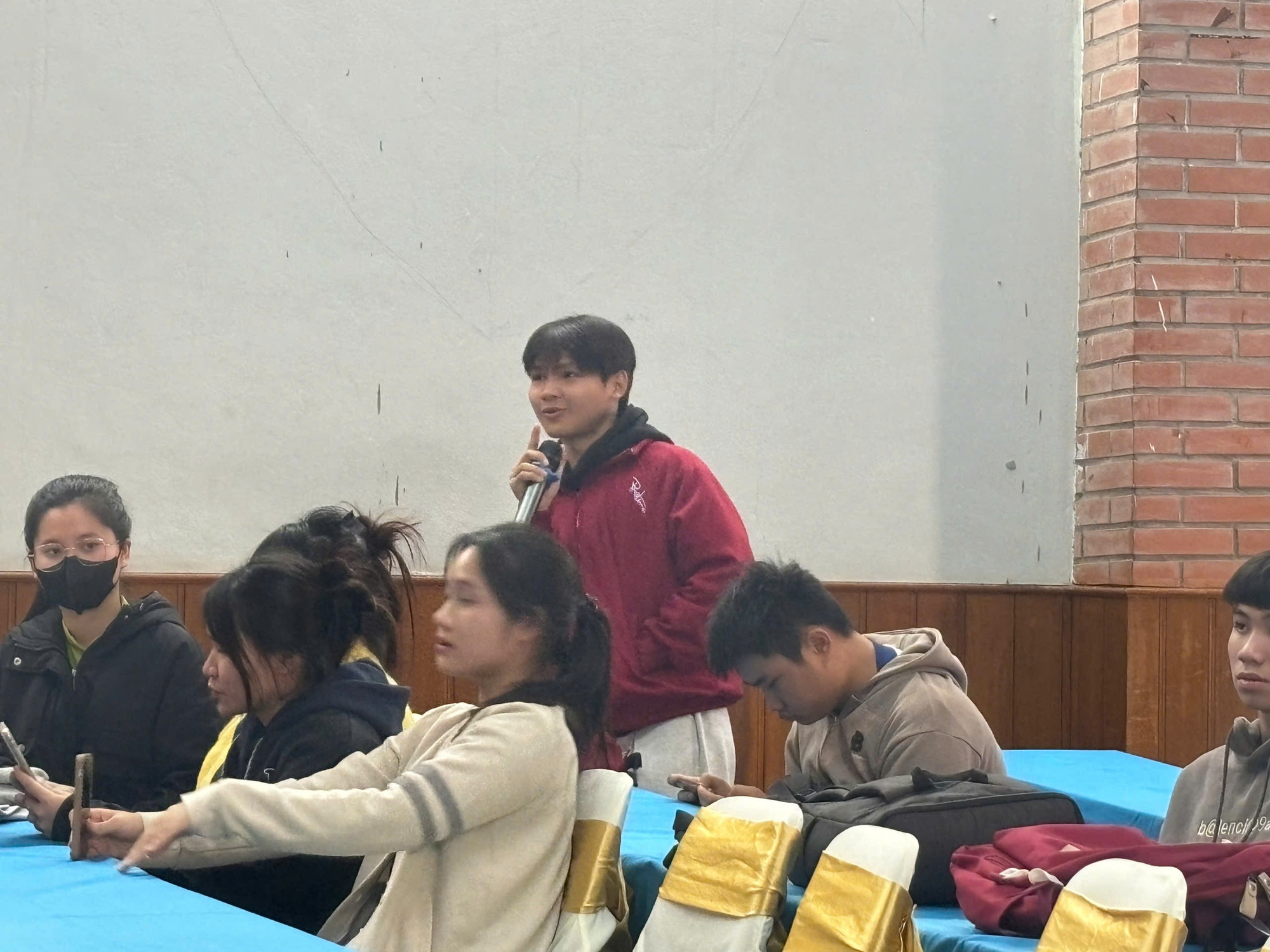 Trường CĐ Du lịch H&agrave; Nội giải đ&aacute;p chế độ bồi dưỡng cho sinh vi&ecirc;n tham gia A80 - Ảnh 1.