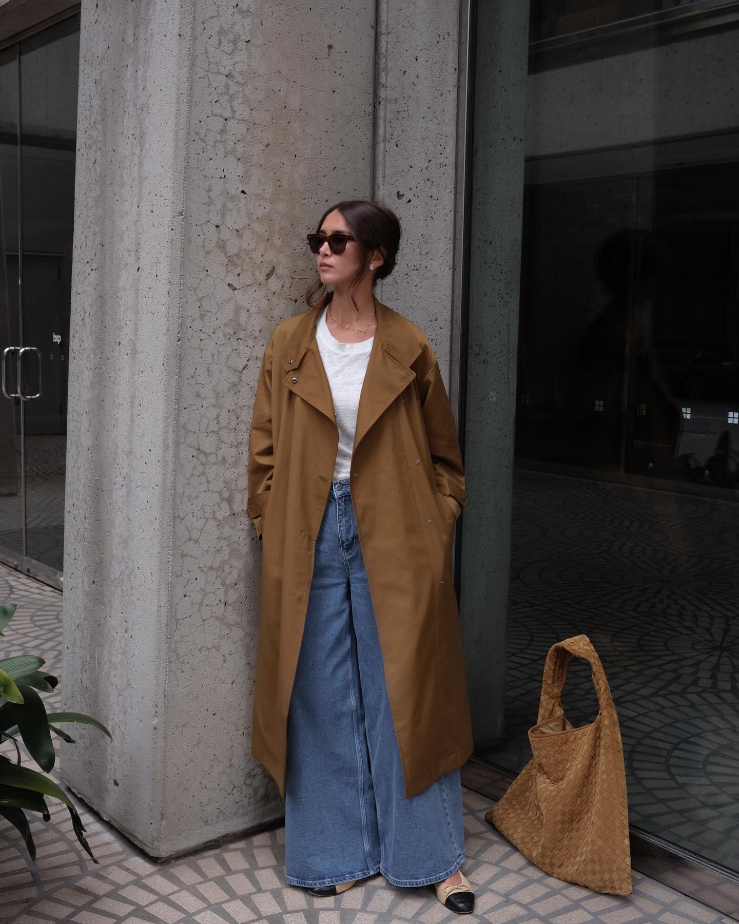 Phụ nữ Pháp diện đồ mùa đông rất sang trọng mà không cần cố, tất cả là nhờ 4 kiểu áo khoác basic - Ảnh 8. Phụ nữ Pháp diện đồ mùa đông rất sang trọng mà không cần cố, tất cả là nhờ 4 kiểu áo khoác basic - Ảnh 8.