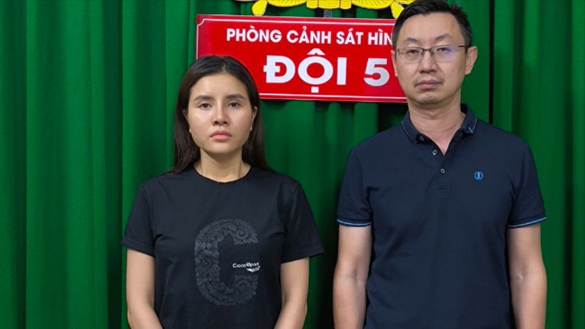 Vạch trần thủ đoạn bán dâm của cựu tiếp viên hàng không tại TP . HCM - Ảnh 1.