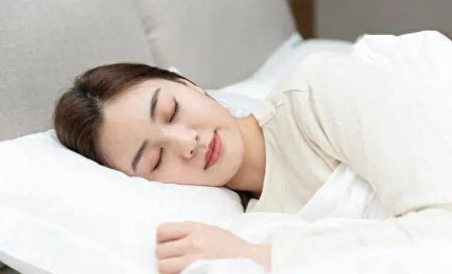 Hãy tạm biệt việc đếm cừu! Một phương pháp ngủ cực kỳ đơn giản đã cứu sống vô số người mất ngủ- Ảnh 1.