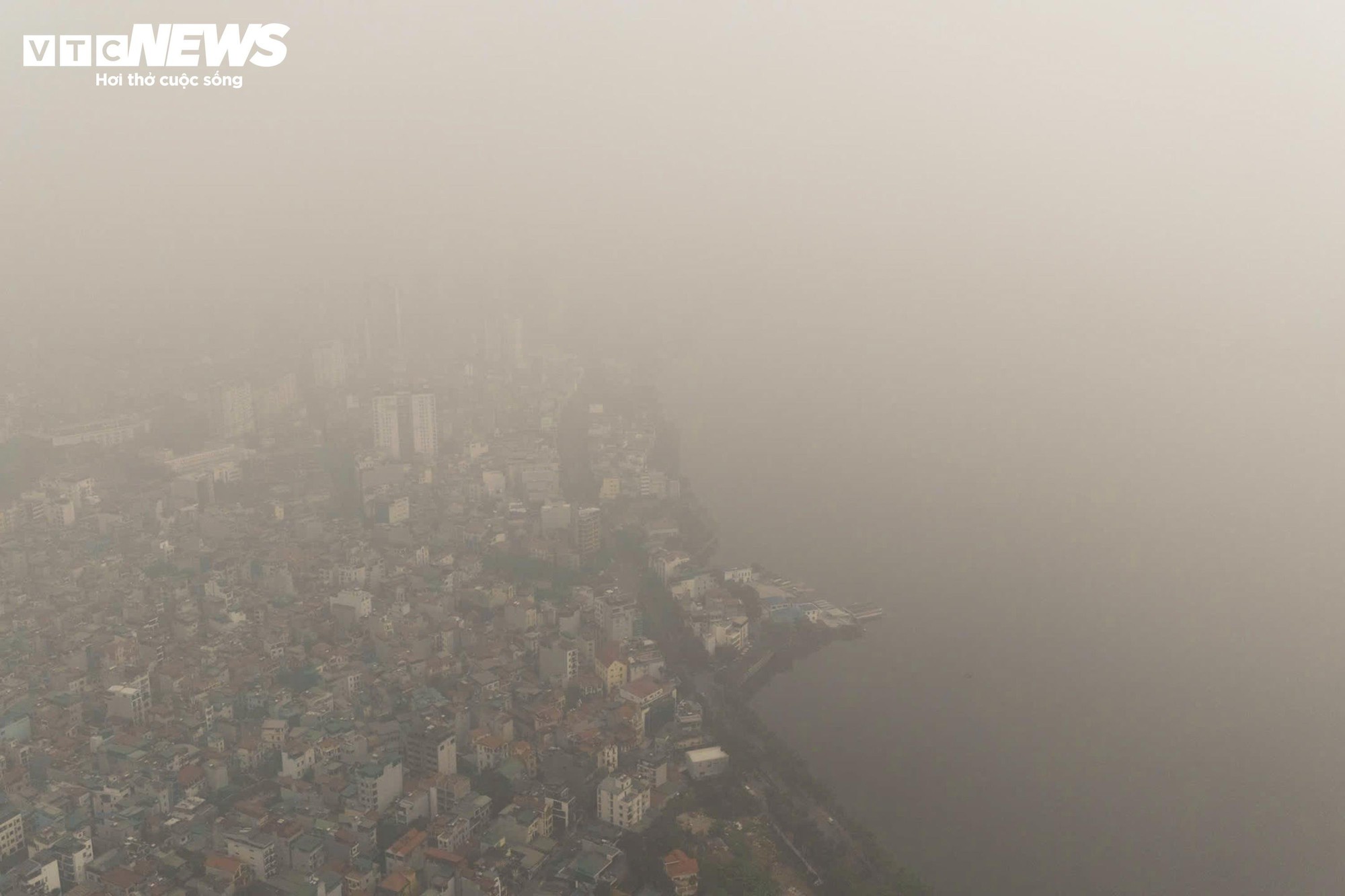 Hà Nội ô nhiễm không khí đứng thứ 5 thế giới , tình trạng khẩn cấp về sức khỏe - Ảnh 2.