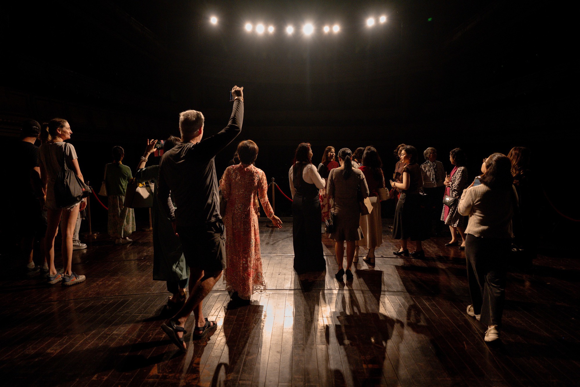 Cơ hội cuối để v&agrave;o Nh&agrave; H&aacute;t Lớn H&agrave; Nội trước khi đ&oacute;ng cửa 2 năm: Trải nghiệm c&oacute; 1-0-2 tại c&ocirc;ng tr&igrave;nh 115 tuổi- Ảnh 21.