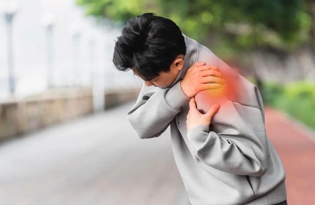 Bước qua tuổi 40, có 2 bộ phận bắt đầu “xuống dốc” nhanh hơn bạn tưởng và 2 xét nghiệm nhiều người vẫn hay bỏ qua - Ảnh 1.