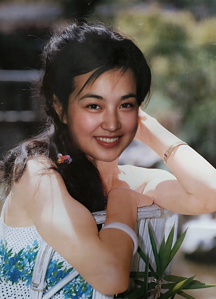 Lưu Hiểu Kh&aacute;nh 75 tuổi tr&ocirc;ng như 55 tuổi nhờ 5 mẹo trẻ l&acirc;u kh&ocirc;ng tốn k&eacute;m, phụ nữ trung ni&ecirc;n học theo sẽ c&oacute; sức sống kh&ocirc;ng tuổi nổi bật- Ảnh 5.